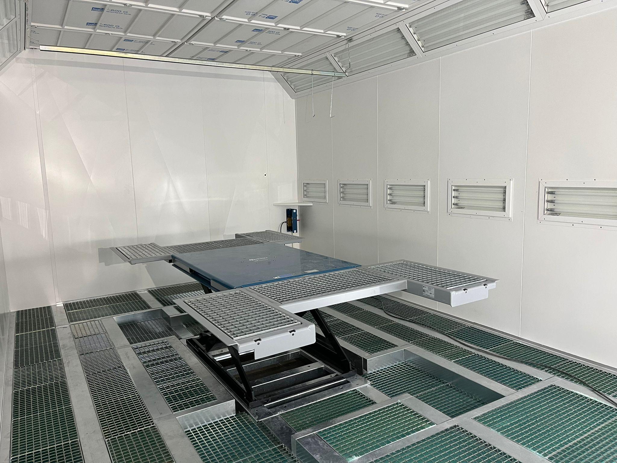 Storm Chromatherm Lackierkabine Trocknungsanlagen Lackierarbeitsplätze Kundeninstallation-S