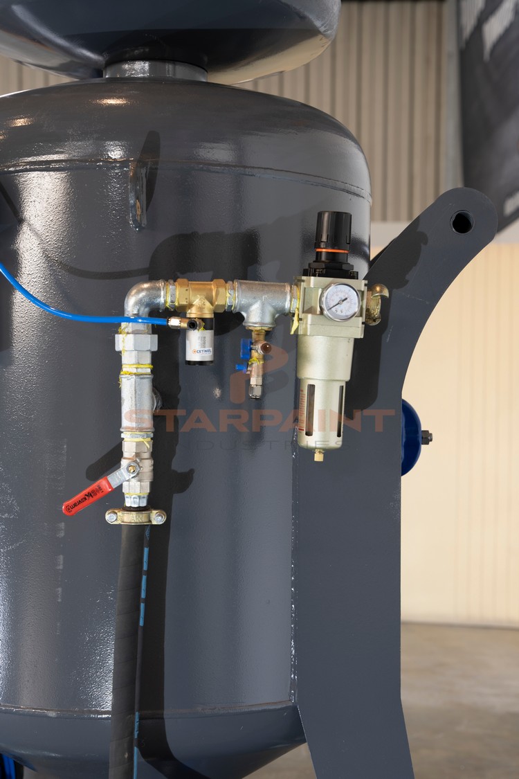 STARPAINT Industries Industrieausrüster für Oberflächentechnik in der Lackindustrie Austria, Germany, Switzerland, Netherlands, France, Belguim, Czechia, Poland, EU. Mobile Druckstrahl Sandstrahlanlage STARPAINT Industries Austria, Germany, Switzerland,